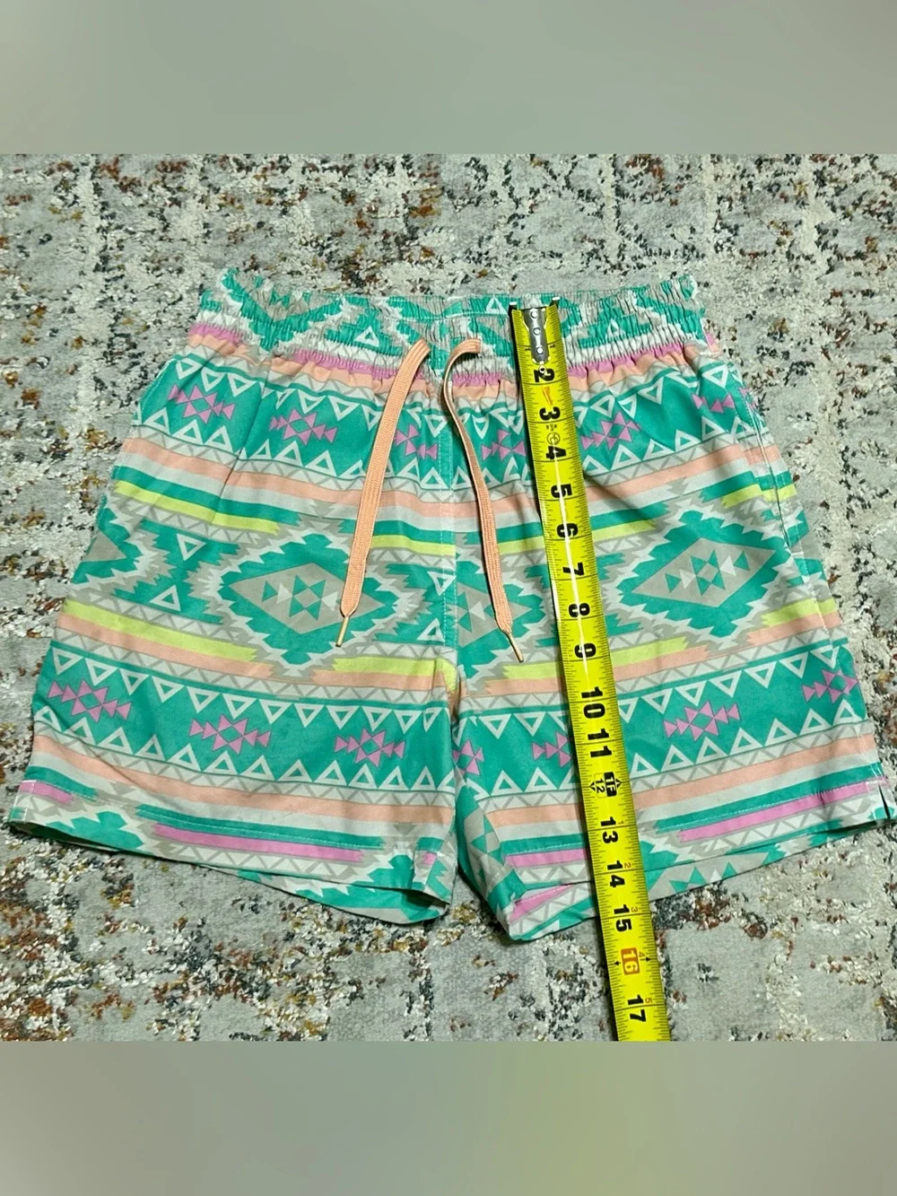 Chubbies The En Fuegos swim trunks aztec geometric pattern size Small